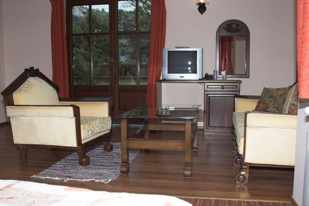 Hotel Old Times Asenovgrad Rum bild